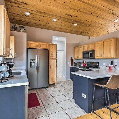 Elkwood Lodge Star Valley Cabin With Hot Tub Payson Esterno foto