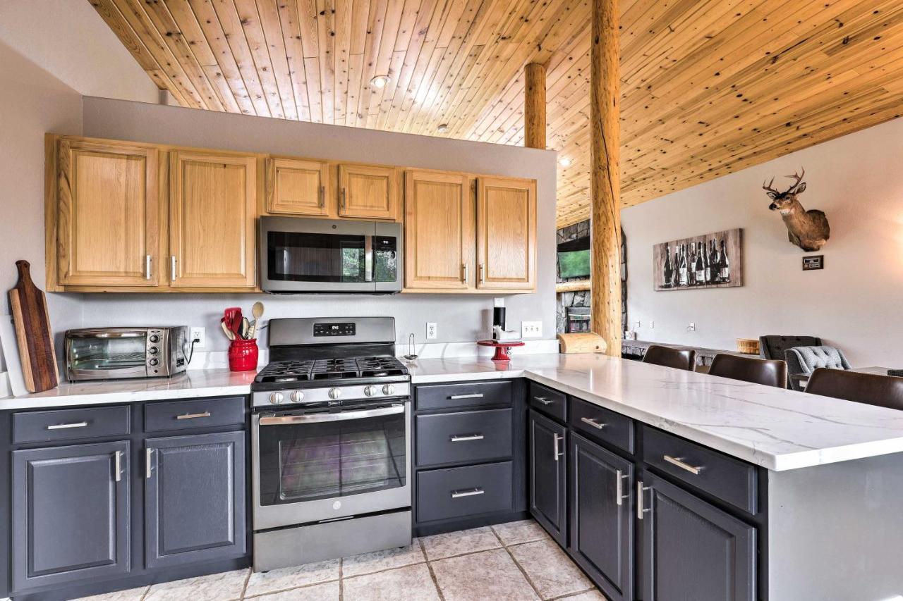 Elkwood Lodge Star Valley Cabin With Hot Tub Payson Esterno foto